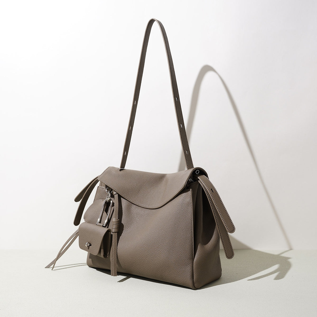 Noémie Shoulder Bag